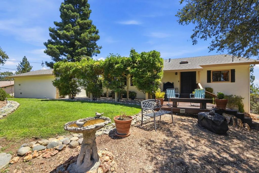 21440 Meadow Oaks Lane, Colfax