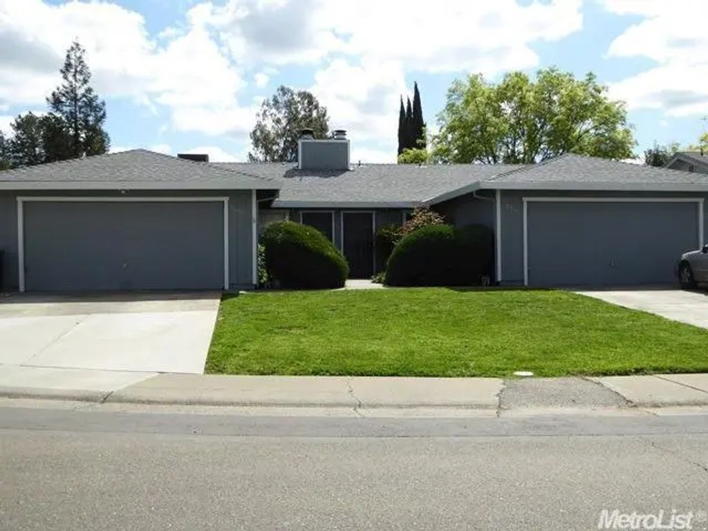 8964 Laguna Vista Court, Elk Grove