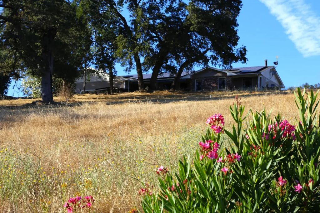 3791 Luneman Road, Placerville