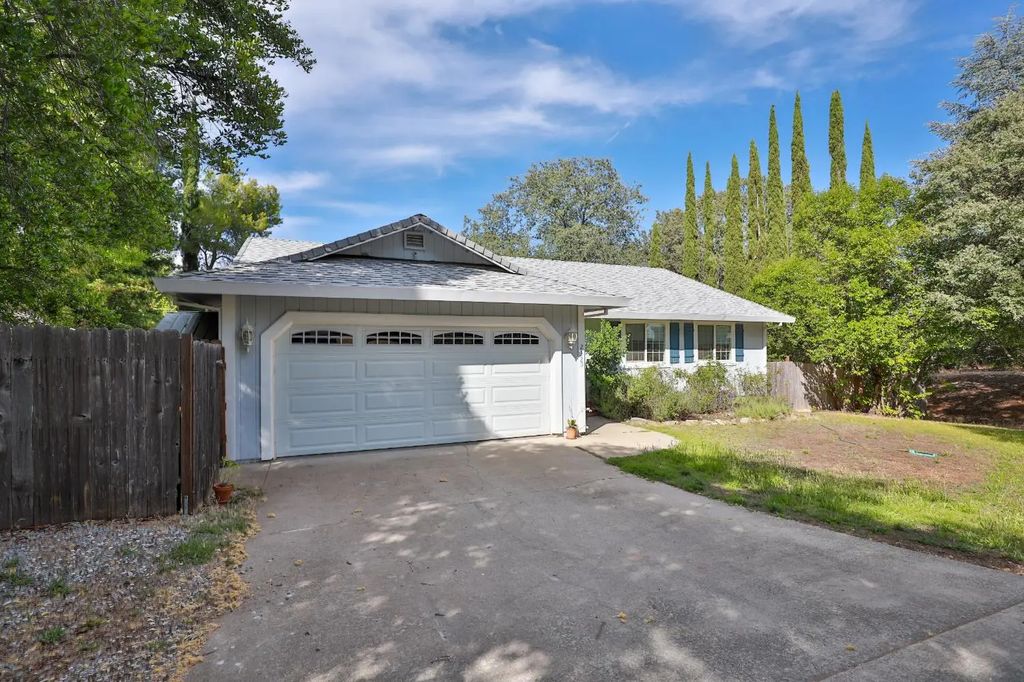 2320 Knollwood Drive, Cameron Park