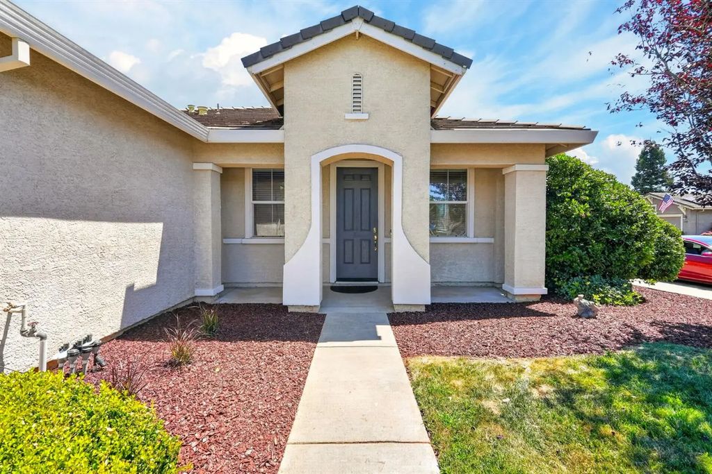 1515 Sweetgrass Lane, Lincoln