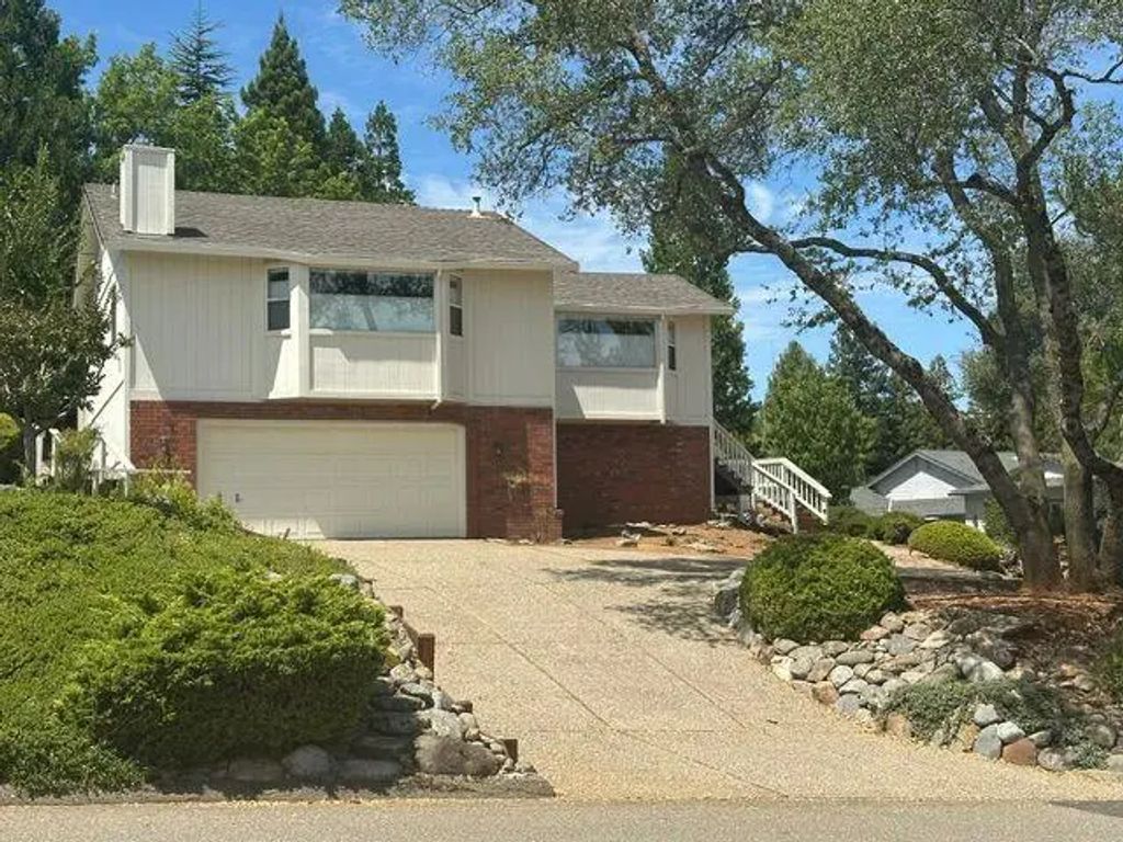2720 Sandhurst Drive, Cameron Park