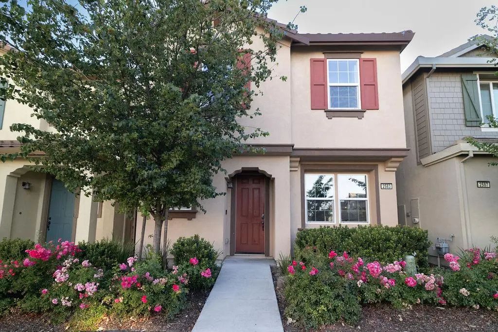 2583 Buzz Aldrin Way, Sacramento