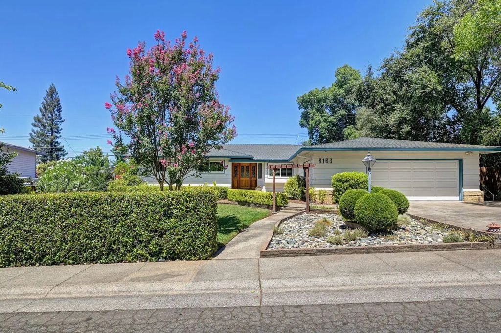 8163 Woodleaf Drive, Fair Oaks