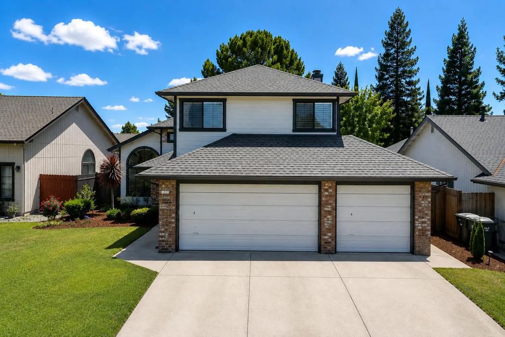 102 Davis Court, Roseville