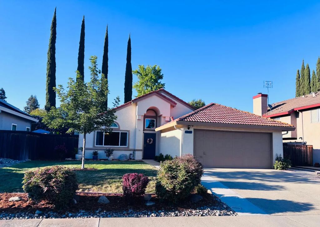 1436 Southwood Way, Roseville