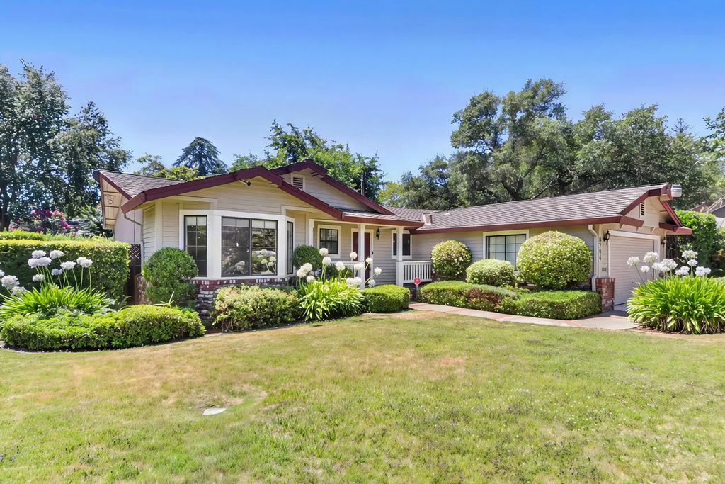 8794 Phoenix Avenue, Fair Oaks