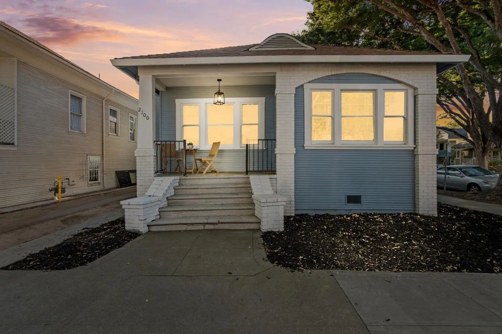 2100 9th Street, Sacramento