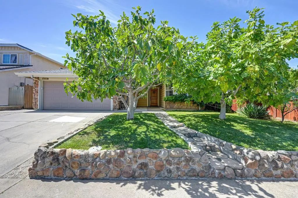3958 N Country Drive, Antelope