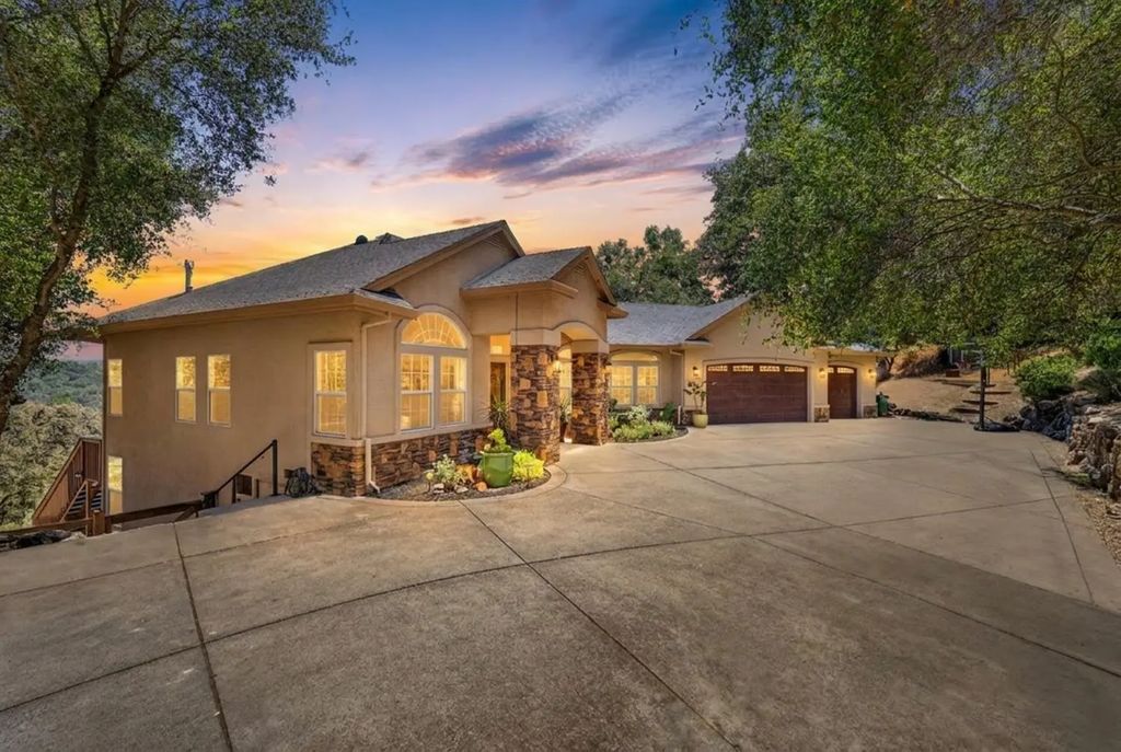 4207 Bearpaw Court, Rescue