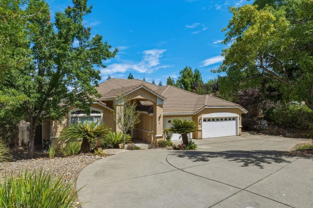 3537 Foxmore Lane, Rescue