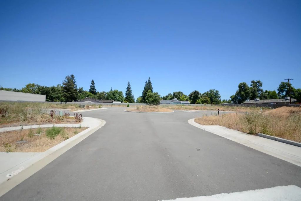 8015 Fair Oaks Boulevard, Carmichael