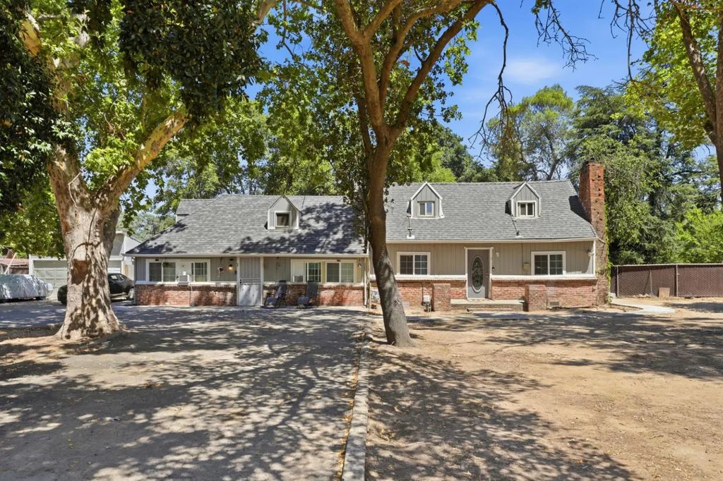 1933 Los Robles Boulevard, Sacramento