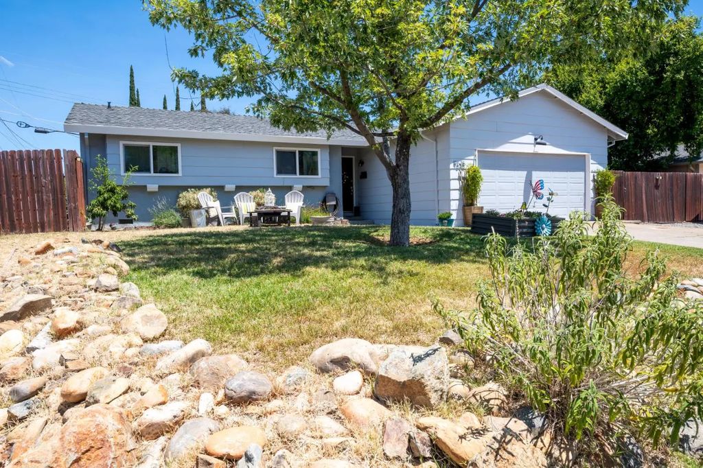 9625 Snowberry Way, Orangevale