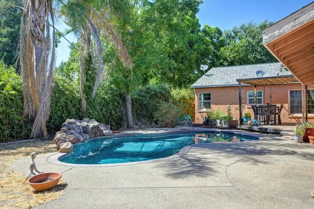 8928 Truman Street, Elk Grove