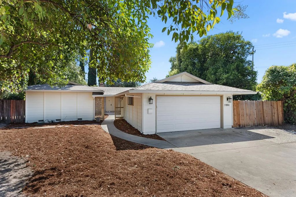 5901 Twin Creeks Court, Citrus Heights