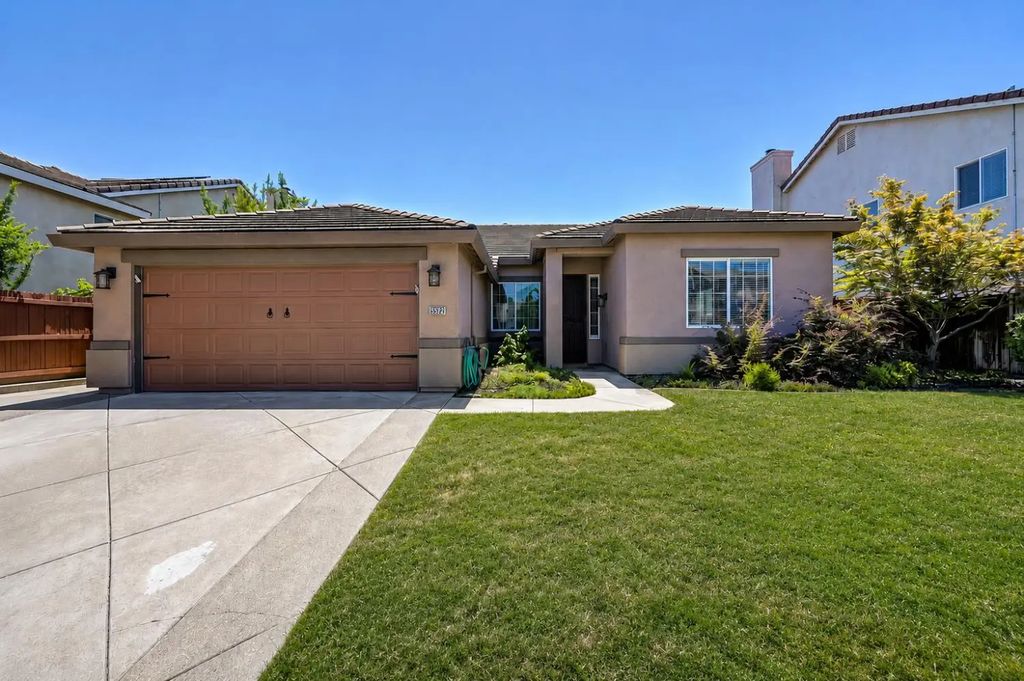 5522 Se Mable Rose Way, Antelope