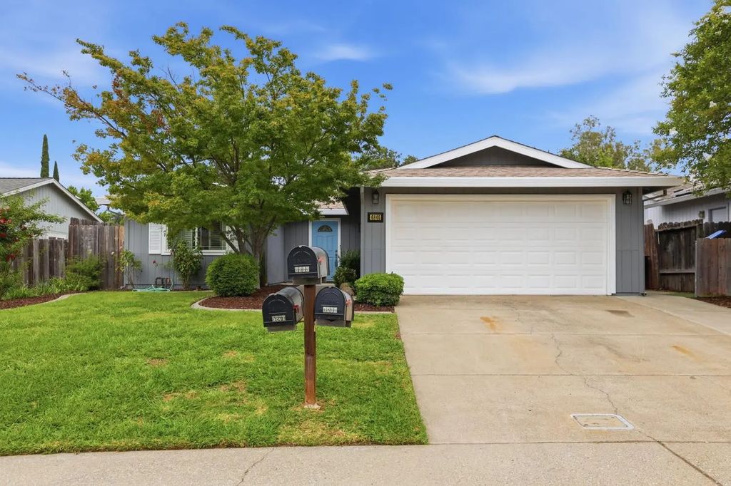 6805 Whyte Avenue, Citrus Heights