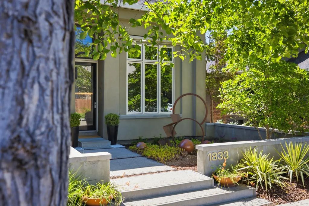 1833 50th Street, Sacramento