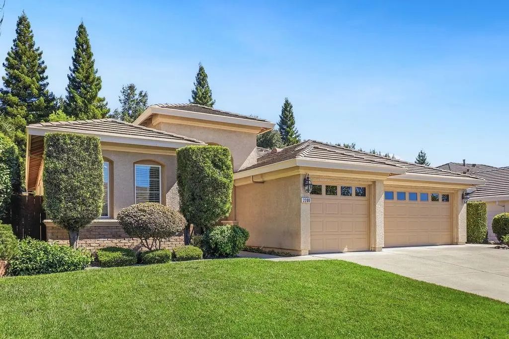 2200 Petruchio Way, Roseville