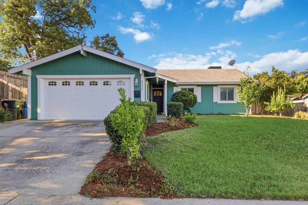 8644 Central Avenue, Orangevale