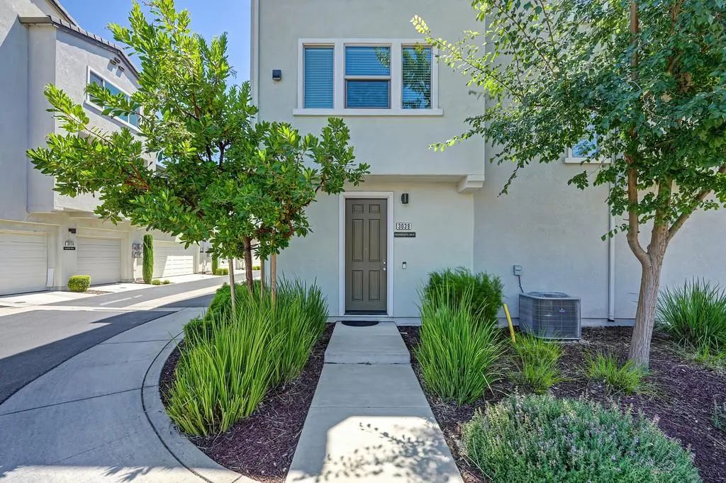 3039 Mesmerizing Walk, Sacramento