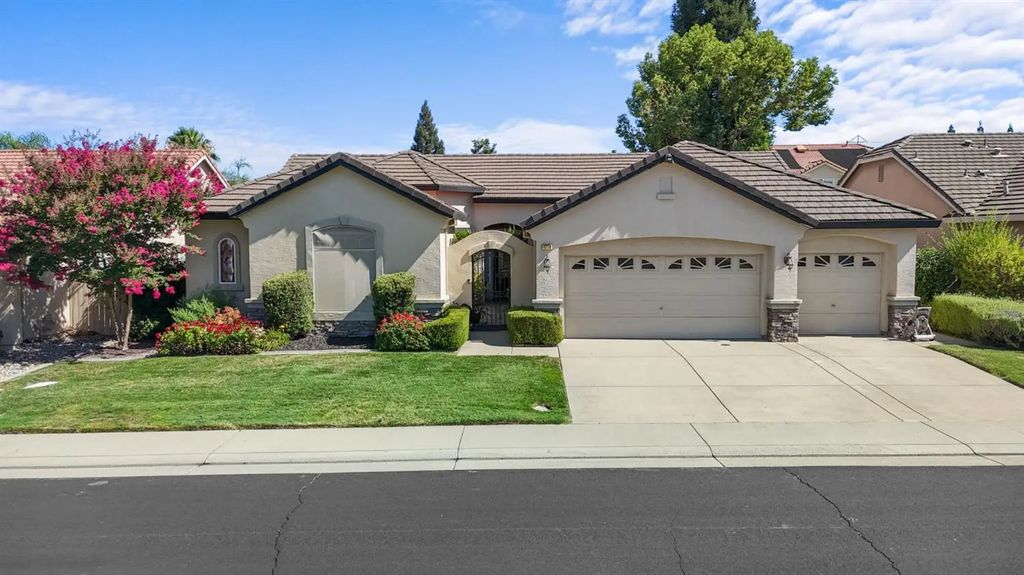 1716 Casterbridge Drive, Roseville