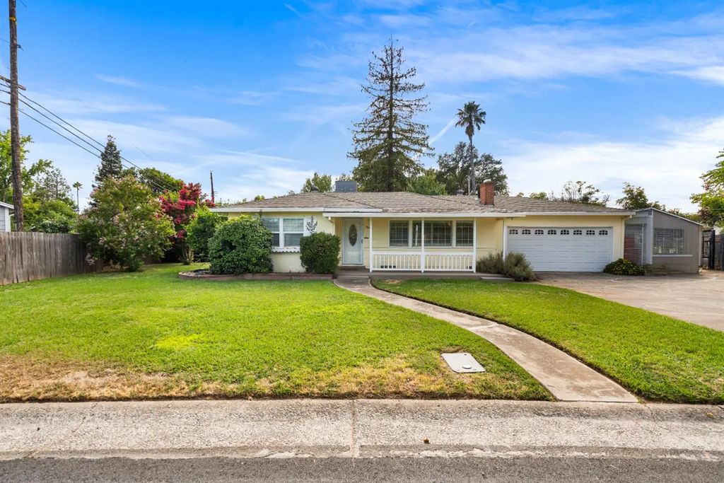 2661 Foothill Drive, Carmichael