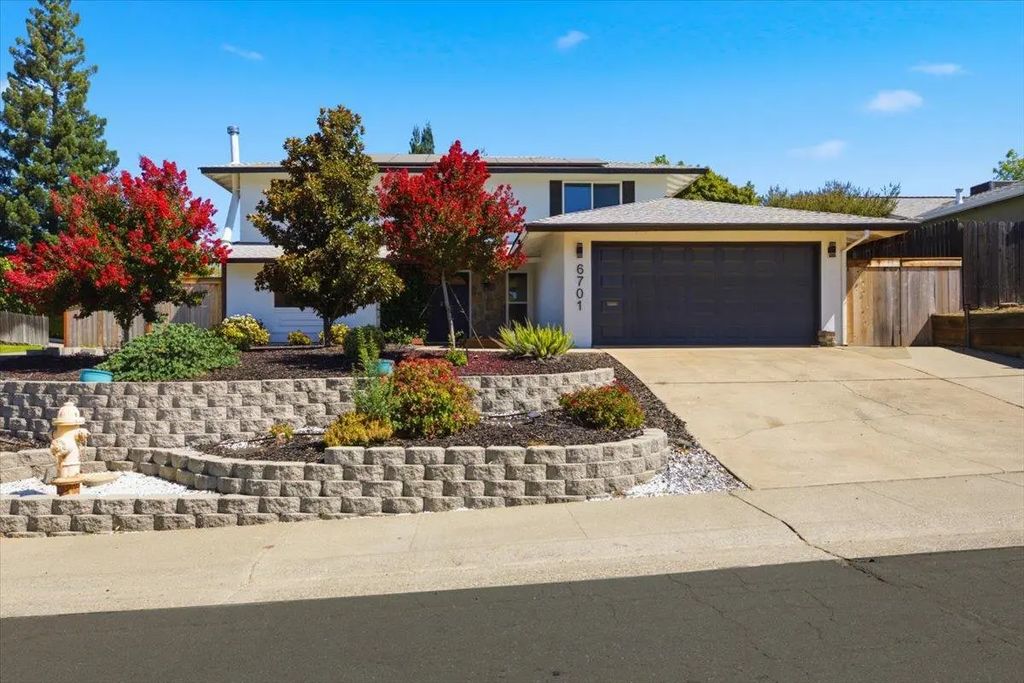 6701 Hillglen Way, Fair Oaks