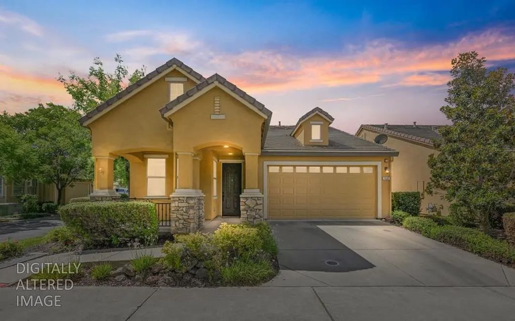 1537 Marseille Lane, Roseville