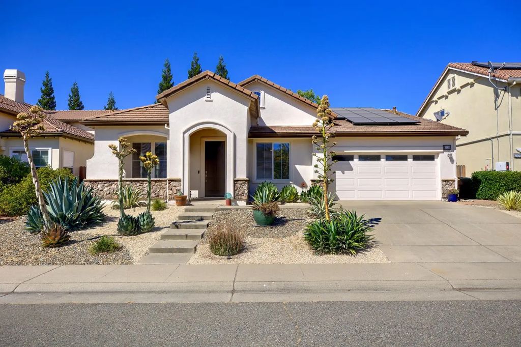 1424 Alder Creek Court, Lincoln