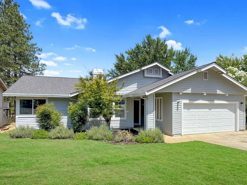11318 Torrey Pines Drive, Auburn