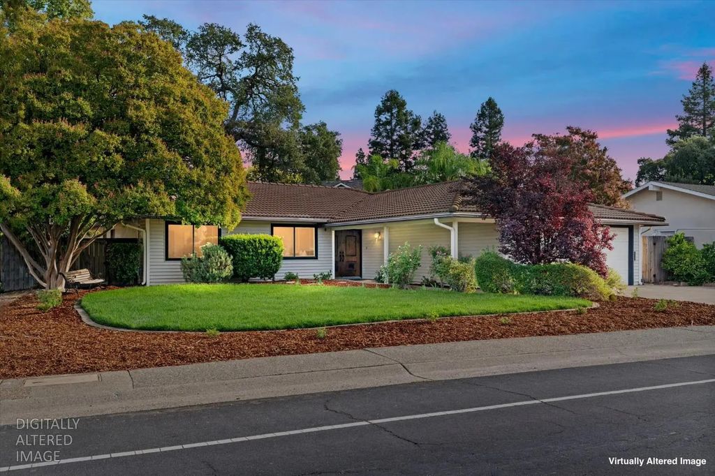 255 Diamond Oaks Rd, Roseville