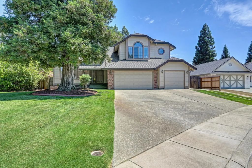 101 Cloverdale Court, Roseville