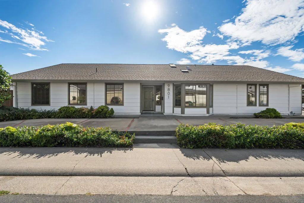 9801 Amenity Circle, Elk Grove