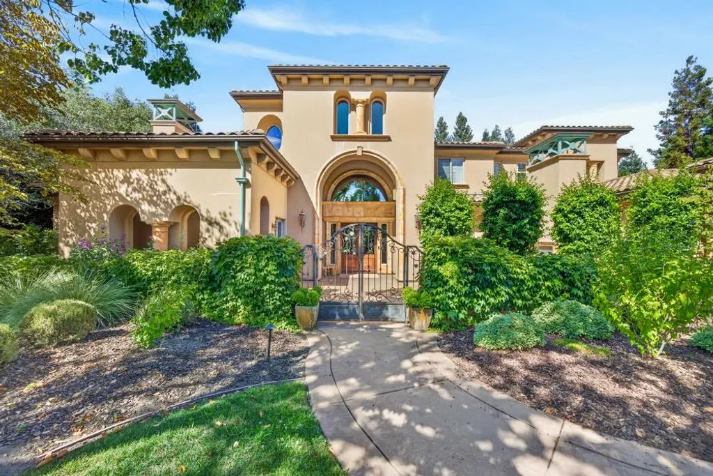 9680 N Los Lagos Circle, Granite Bay