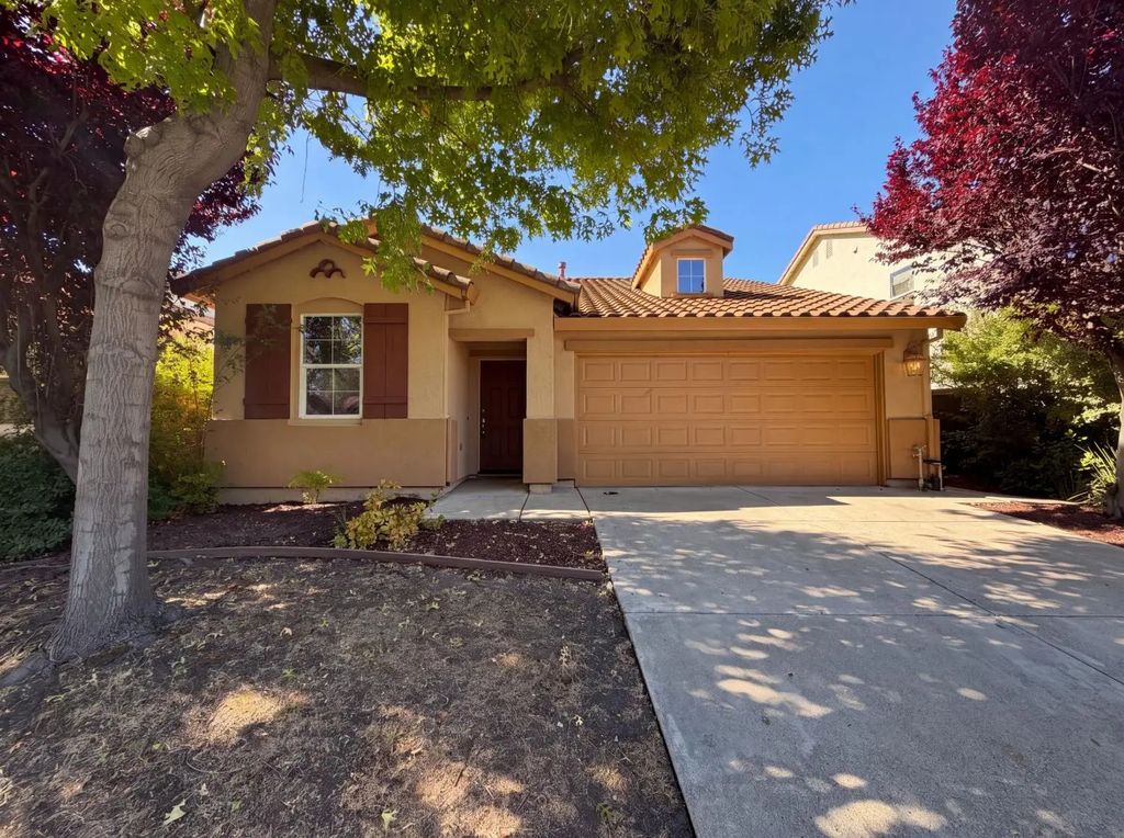 1570 Arcola Avenue, Sacramento