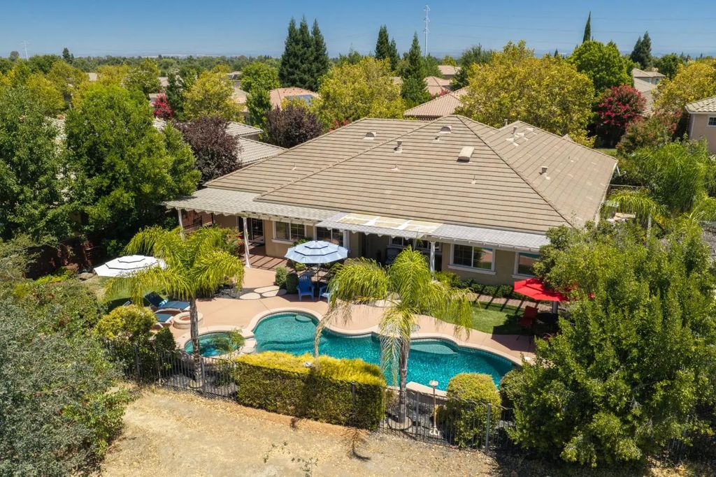 9313 Eagle Springs Place, Roseville