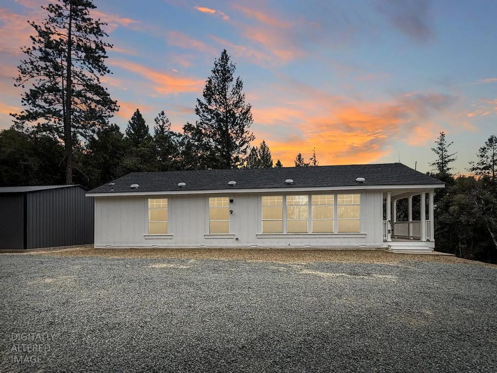 1750 Live Oak, Colfax