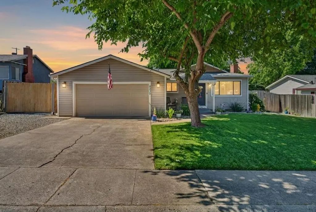 8830 Mavis Avenue, Orangevale