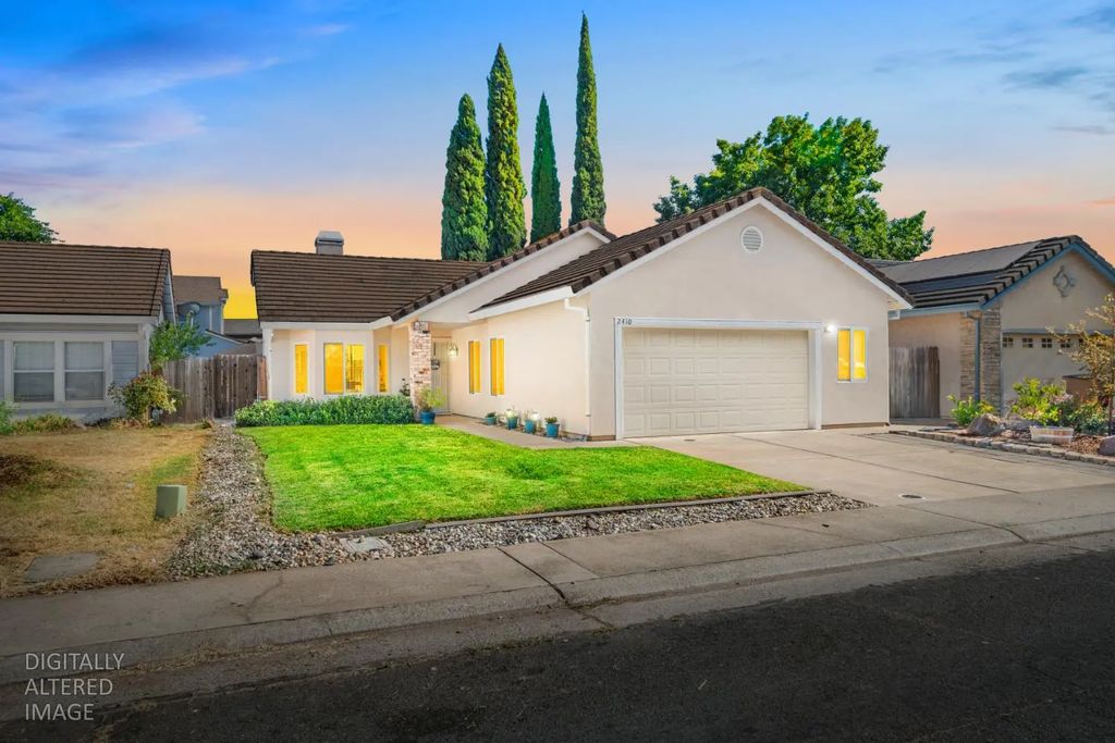 2410 Forest Oaks Court, Lincoln