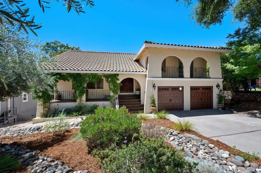 23100 Sunset Ridge Drive, Auburn