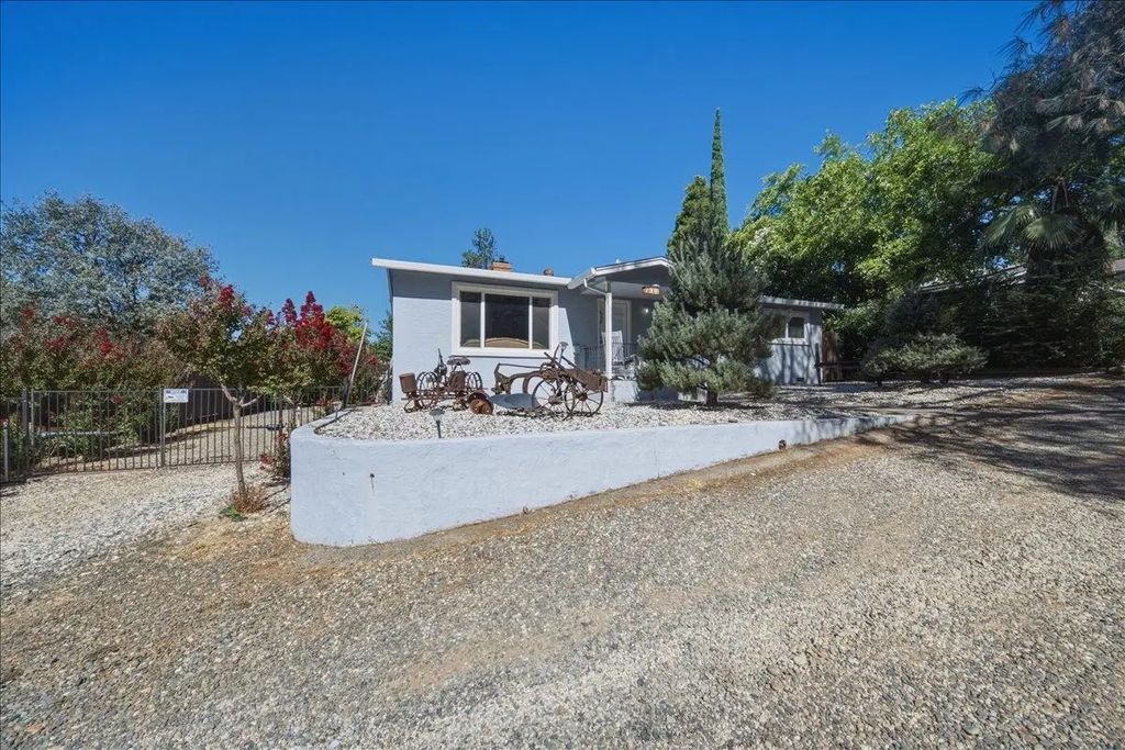 239 Cleary Drive, Auburn