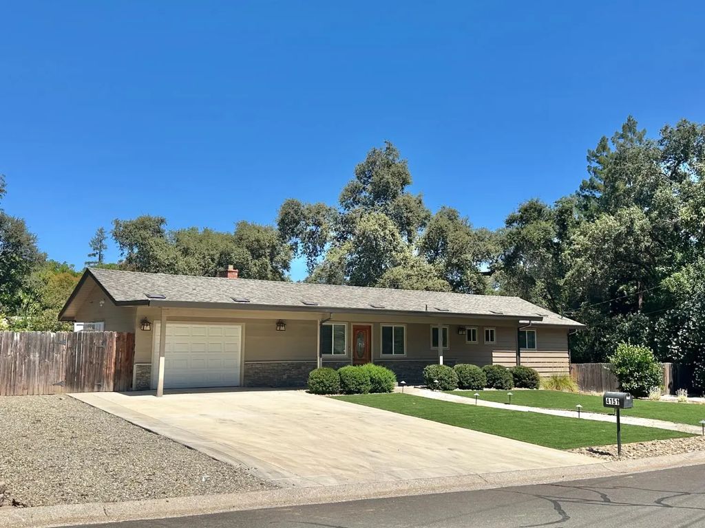 4151 Bonanza Way, Loomis