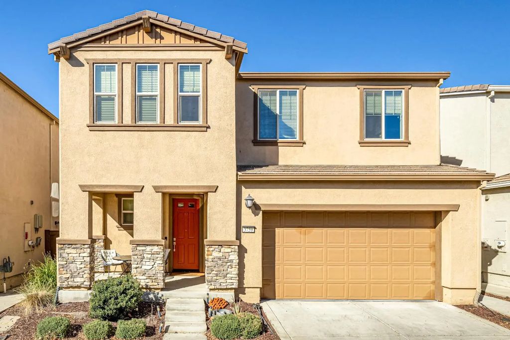 3759 Po River Way, Sacramento