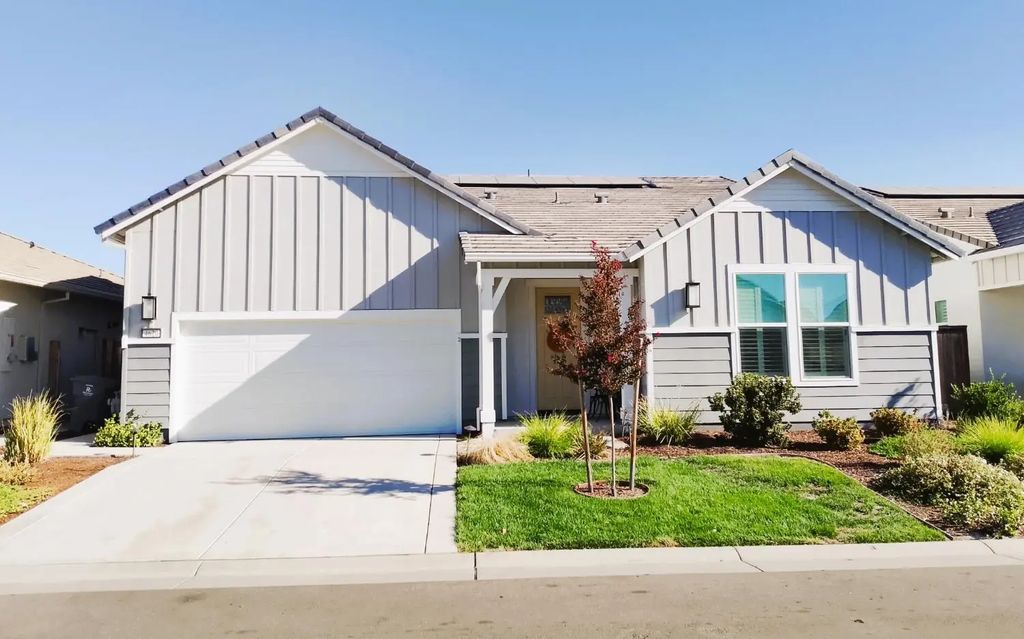 4620 Royal Lily Avenue, Roseville