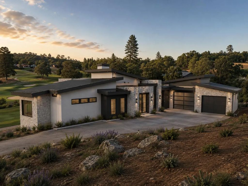 23561 Bunkerhill, Auburn