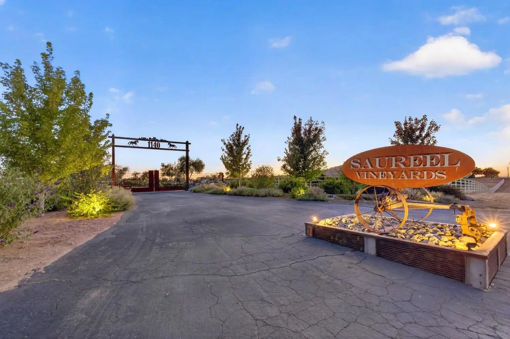 1100 Cold Springs Road, Placerville