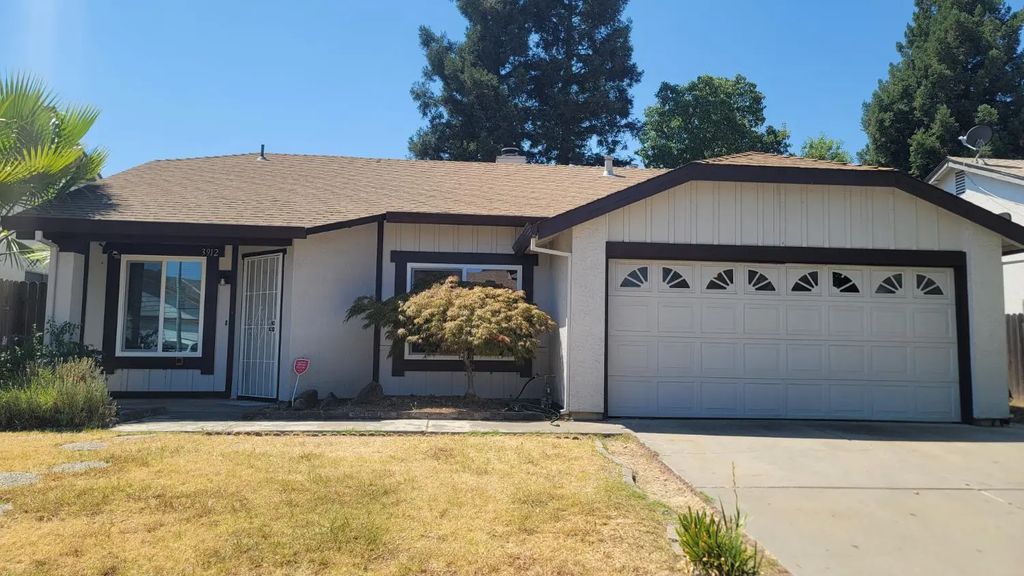3912 Sitting Bull Way, Antelope