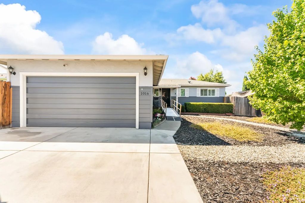 1016 Colnar Street, Roseville